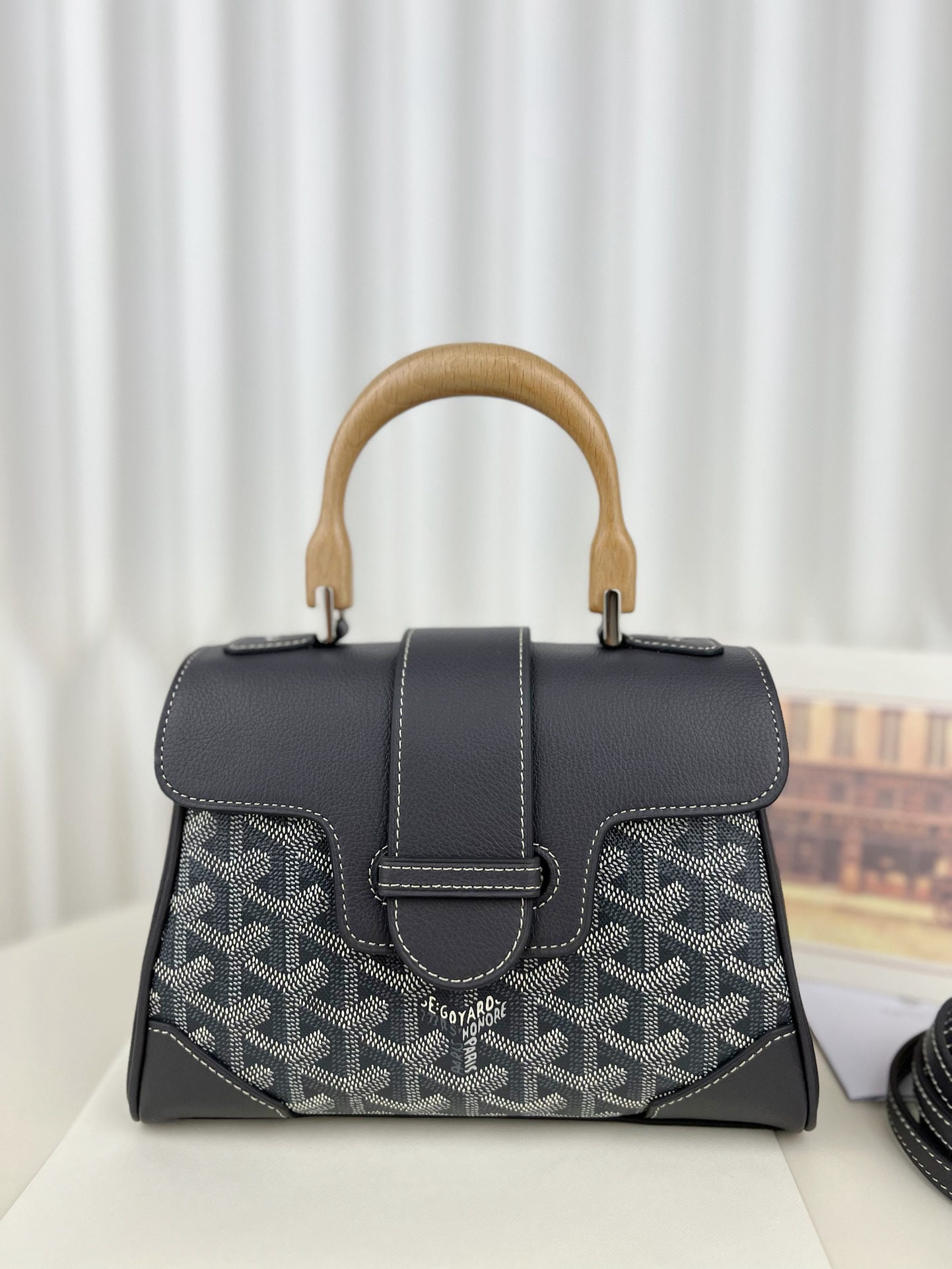 Goyard saigon: We offer FREE SHIPPING for both domestic and international clients who bid over $500. The Goyard Saigon Mini Bag is an absolute gem! You'll fall in love with it after just one use! The smooth, fine