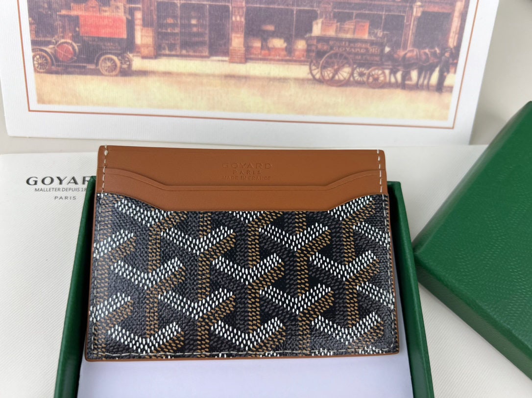 Goyard Saint-Sulpice: We offer FREE SHIPPING for both domestic and international clients who bid over $500. The Goyard Saint-Sulpice cardholder features a compact design with a central pocket for cards, ID cards, or folded