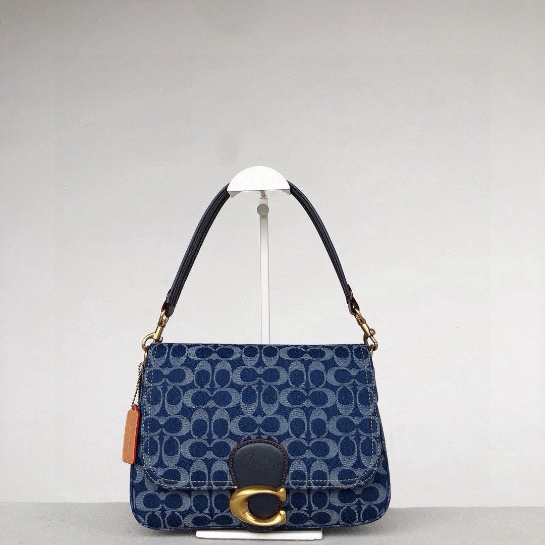 COACH Pillow Madison: We offer FREE SHIPPING for both domestic and international clients who bid over $500. The CA105 Pillow Madison classic monogram paired with retro denim elements offers a fresh take on the Soft Tabby.