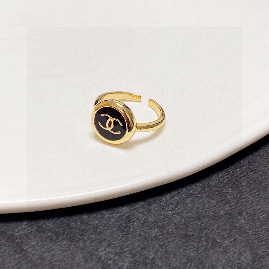 Chanel double C logo ring: We offer FREE SHIPPING for both domestic and international clients who bid over $500. Chanel double C logo ring! The simple design is incredibly sophisticated, makes your hands appear whiter, and is