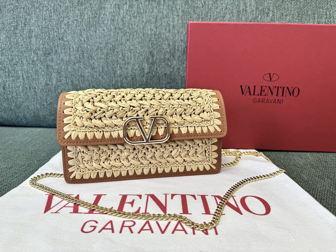 Valentino V Logo Signature: We offer FREE SHIPPING for both domestic and international clients who bid over $500. Valentino Raffia Woven 24 Summer Chain Small Bag - with chain shoulder strap - V Logo Signature leather exterior w