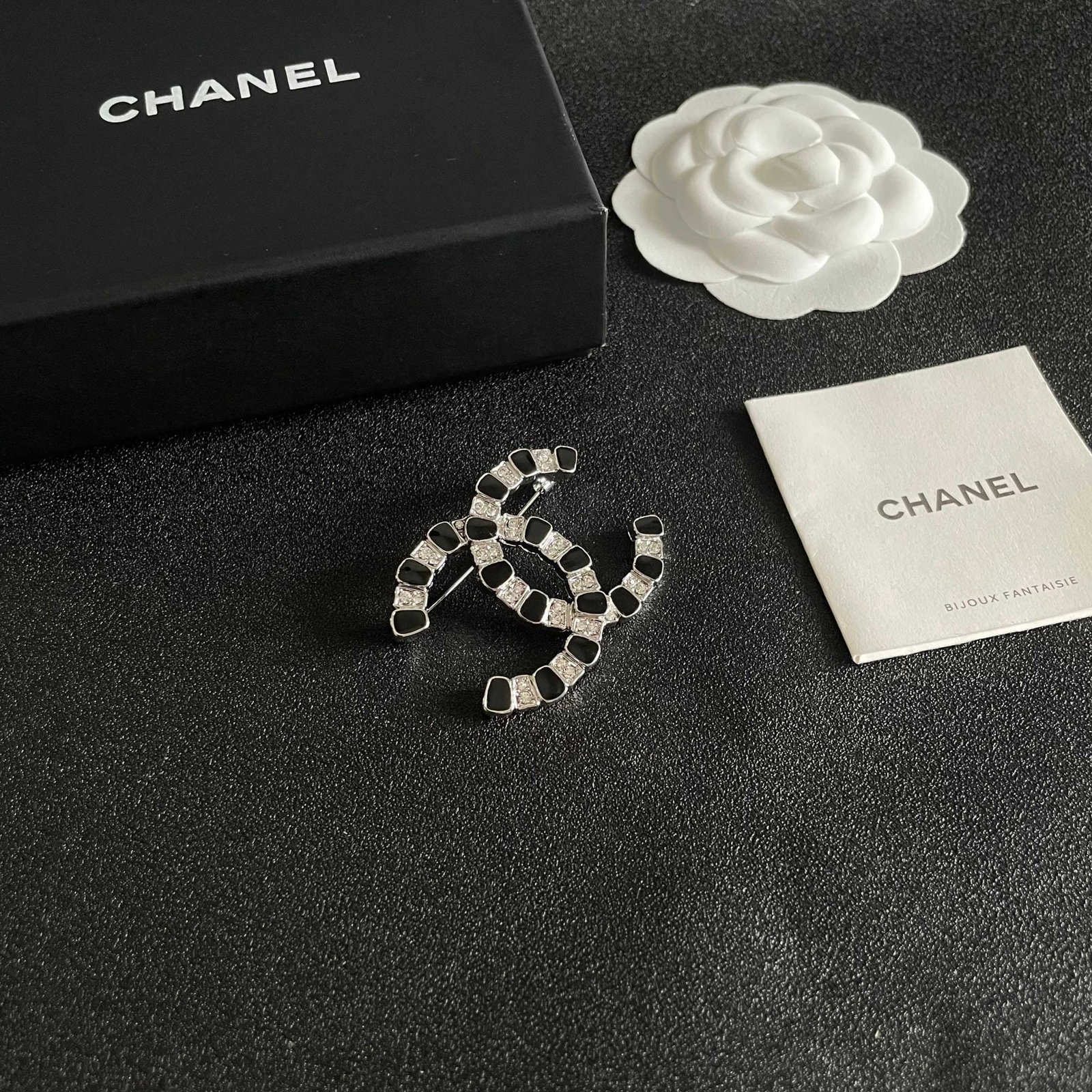 CHANEL Brooch: We offer FREE SHIPPING for both domestic and international clients who bid over $500. CHANEL brooches are the accessories that truly understand women. Women who have poured their hearts and souls into
