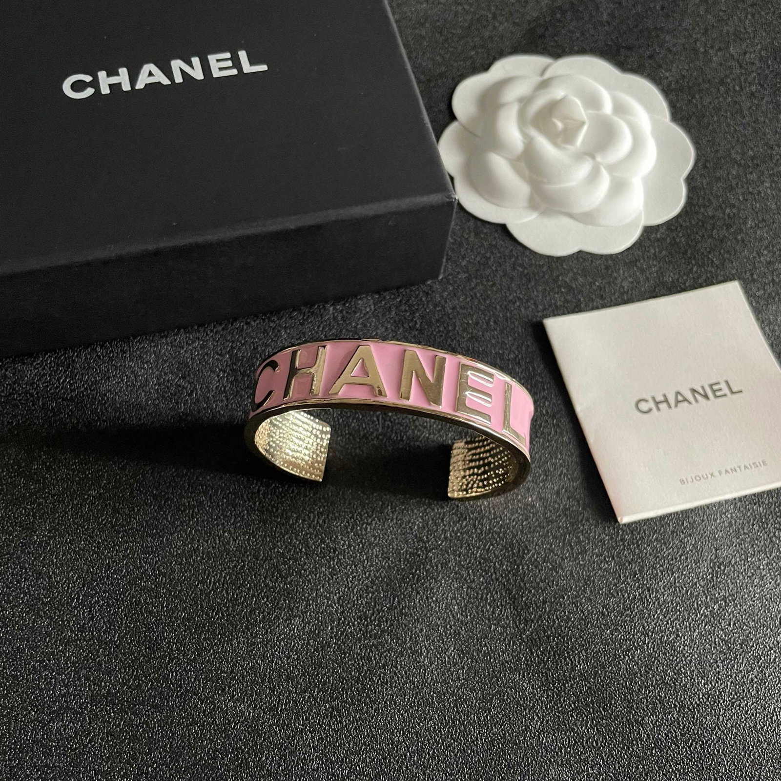 CHANEL double C letter bracelet: We offer FREE SHIPPING for both domestic and international clients who bid over $500. The CHANEL double C logo bracelet has a beautifully matched color scheme, exuding a sophisticated and goddess-like