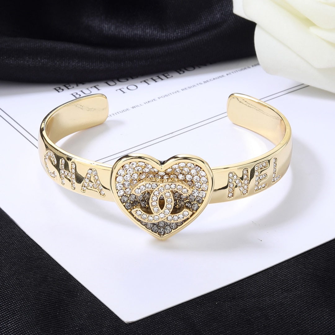 Chanel crystal bracelet: We offer FREE SHIPPING for both domestic and international clients who bid over $500. Chanel crystal bracelet with classic CC logo, exuding a sophisticated and versatile style. A wonderful gift for