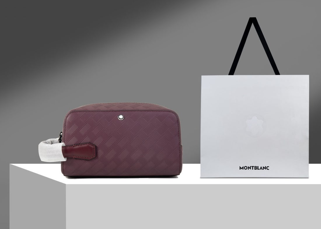 MONTBLANC 3.0 series toiletry bag: We offer FREE SHIPPING for both domestic and international clients who bid over $500. MONTBLANC 3.0 series toiletry bag, Bordeaux red. Material: cowhide leather. A wonderful gift for you or your loved
