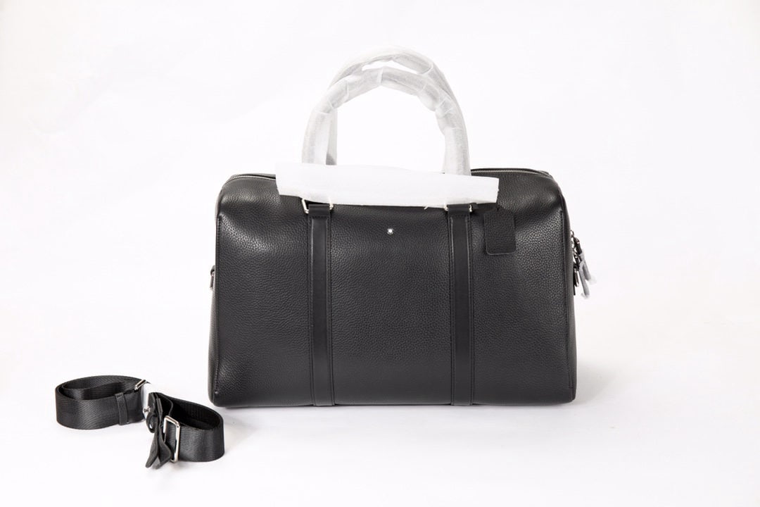 MONTBLANC Meisterstuck Soft Leather Travel Bags: We offer FREE SHIPPING for both domestic and international clients who bid over $500. MONTBLANC Meisterstuck Soft Grain Leather Travel Bag. Material: Top-grain cowhide leather. Dimensions: 43x26x20 mm