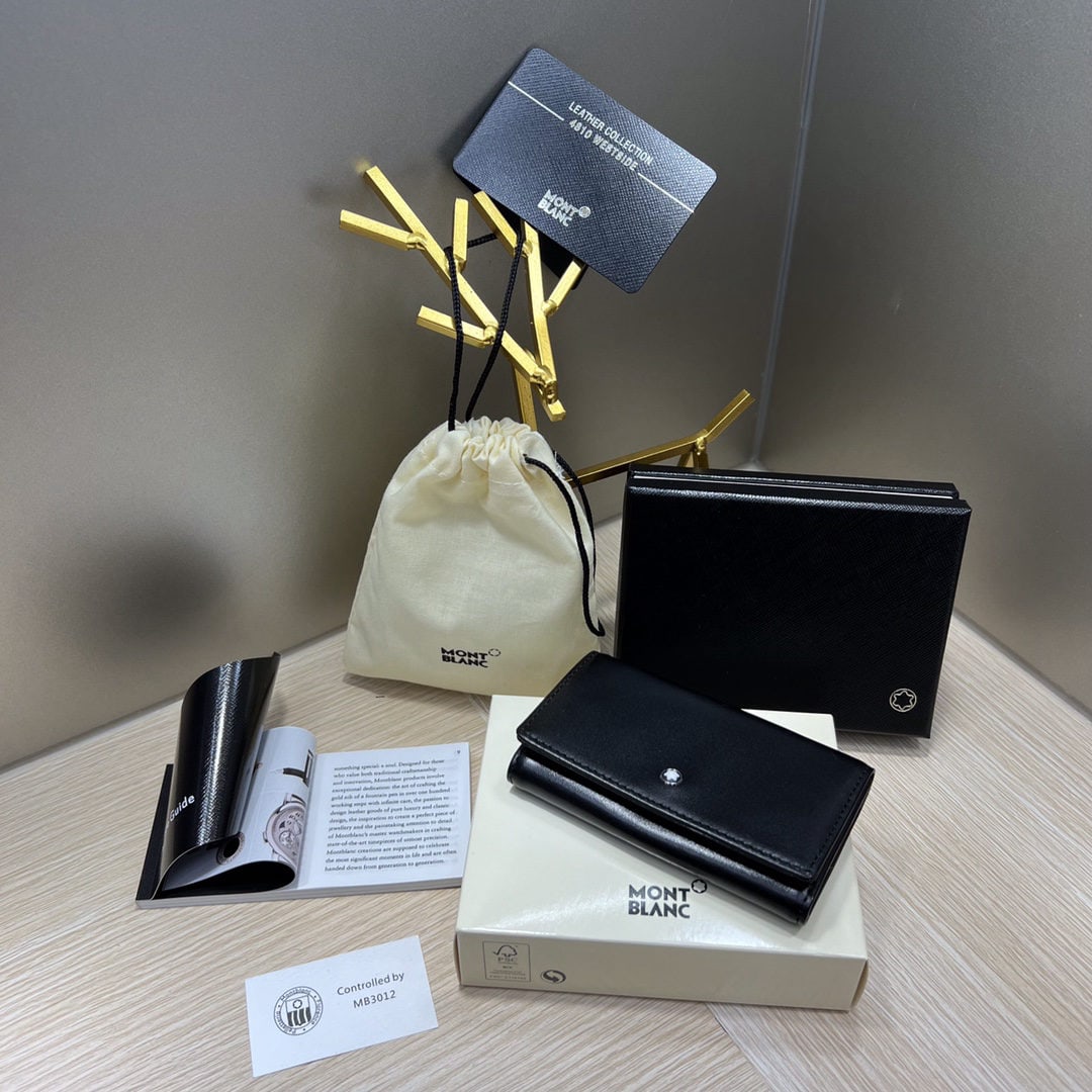 MONTBLANC Meisterstuck Series Key Pouch: We offer FREE SHIPPING for both domestic and international clients who bid over $500. MONTBLANC Meisterstuck series key pouch. Material: Meisterstuck top-grain cowhide. Dimensions: 11x7 cm. A wonderfu
