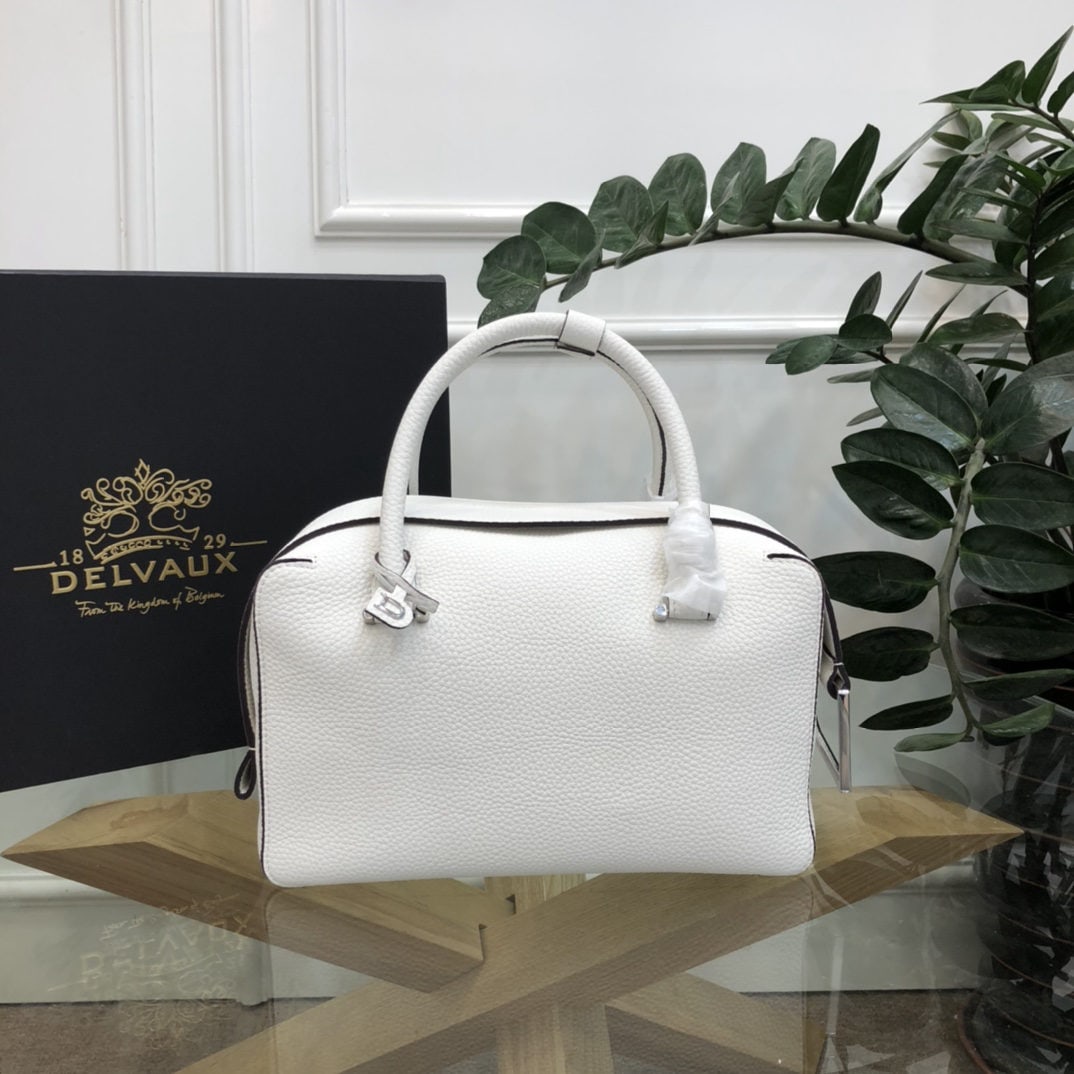 Delvaux (1 of 1)