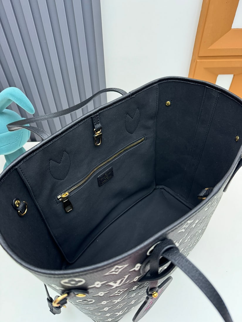 Neverfull Medium Handbag - 8