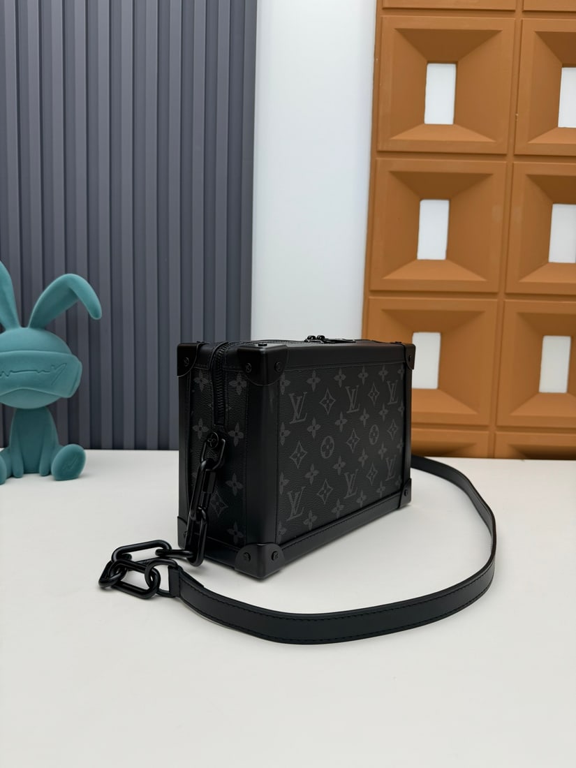 Soft Trunk Handbag - 2