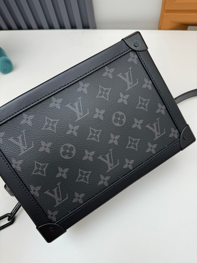 Soft Trunk Handbag - 5