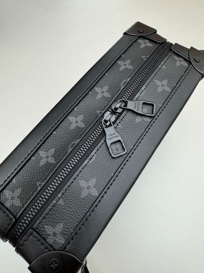 Soft Trunk Handbag - 7