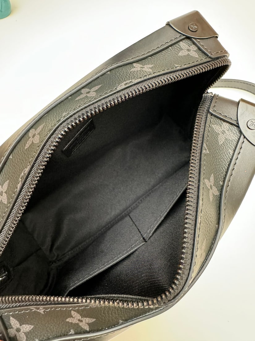 Soft Trunk Handbag - 8
