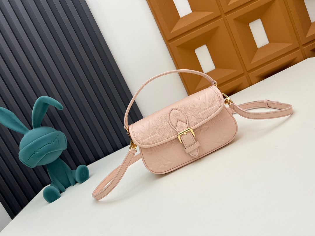 NEW Nano Diane handbag: We offer FREE SHIPPING for both domestic and international clients who bid over $500. The NEW Nano Diane mini baguette bag from the all-leather collection features a detachable handle for versatile