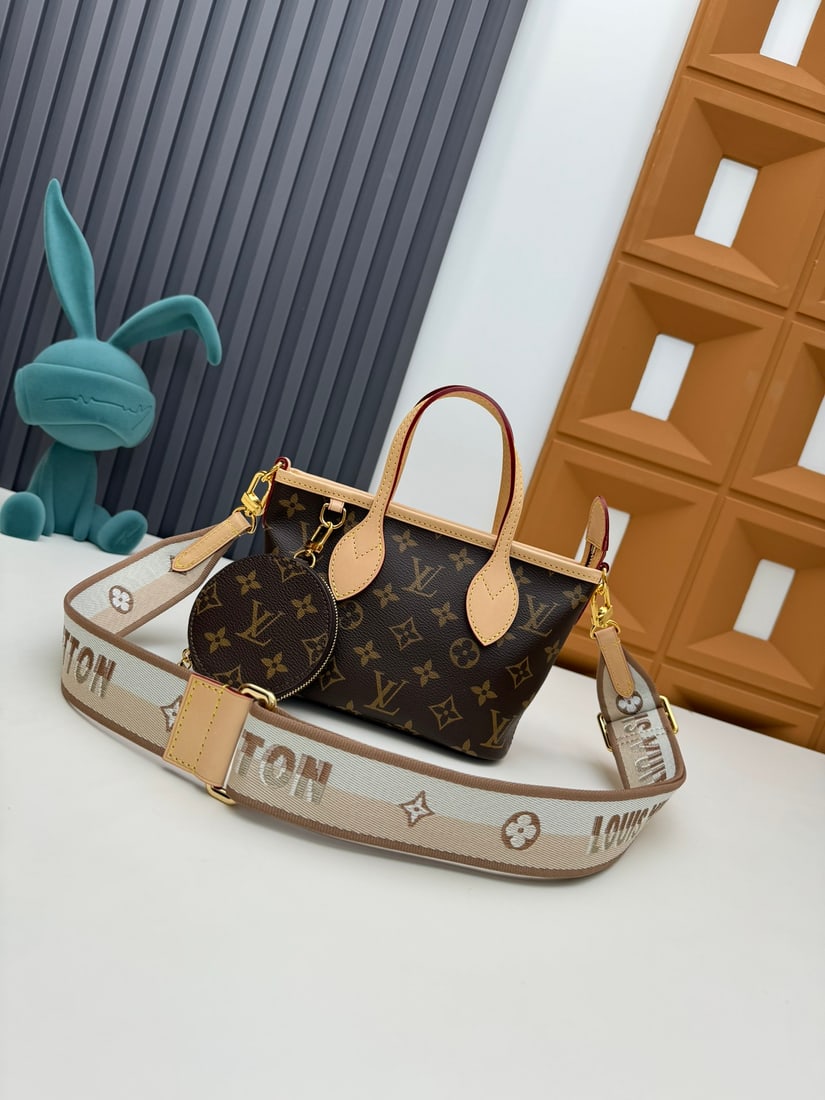 NeverfullBB New Handbag: We offer FREE SHIPPING for both domestic and international clients who bid over $500. The new NeverfullBB monogram handbag features a new wide shoulder strap, making it versatile for everyday wear.