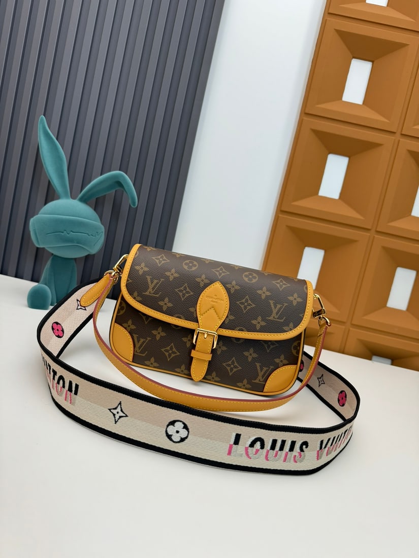 Diane handbags: We offer FREE SHIPPING for both domestic and international clients who bid over $500. The Diane handbag features a Monogram canvas body incorporating vintage elements such as leather corner