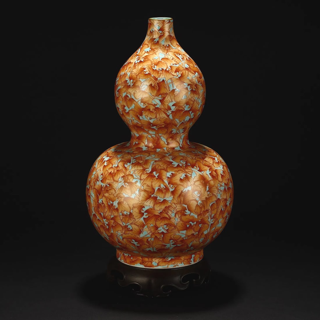 Qing - CORAL-RED AND CELADON 'HUNDRED BATS' DOUBLE GOURD VASE (1 of 7)