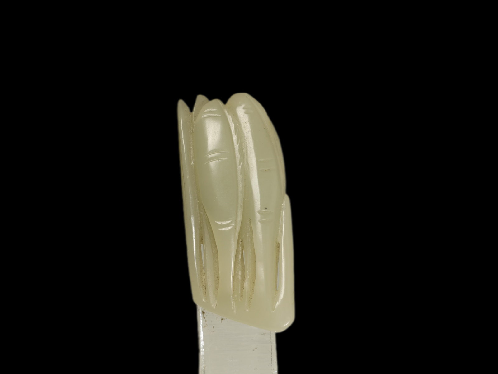 Qing Dynasty HETIAN WHITE JADE THREE-POD BEAN PENDANT (1 of 3)