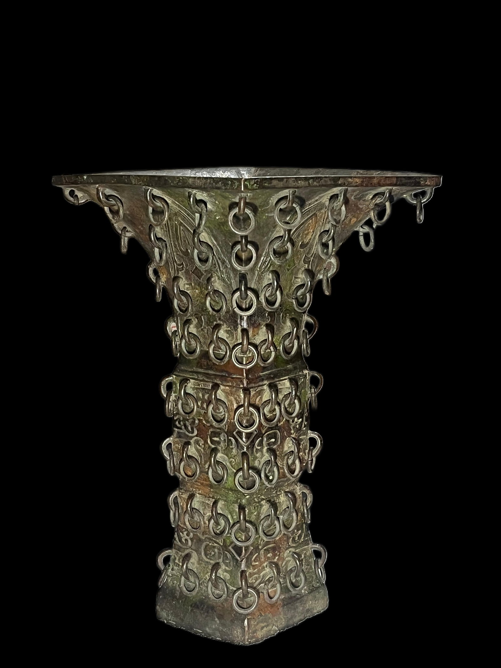 Shang Dynasty Bronze Hundred-Ring Zun (1 of 7)