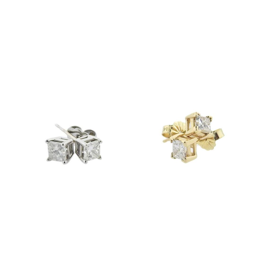14k Gold Stud Earrings Lot of 2 Pairs (1 of 4)
