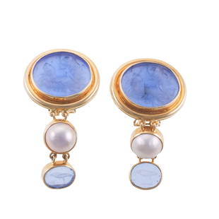 Elizabeth Locke Gold Venetian Glass Intaglio Pearl Earrings: Metal : 18k Gold Designer : Elizabeth Locke Gemstone : Venetian glass intaglio,Pearls Measurements : Earrings are 53mm x 27mm Marked: : Maker mark, 18k Weight: 27.4 grams