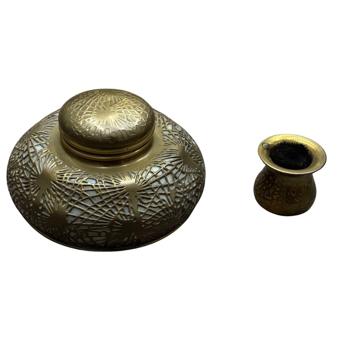 Tiffany Studios Needlepoint Glass Bronze Inkwell and Pen Wipe (1 of 5)