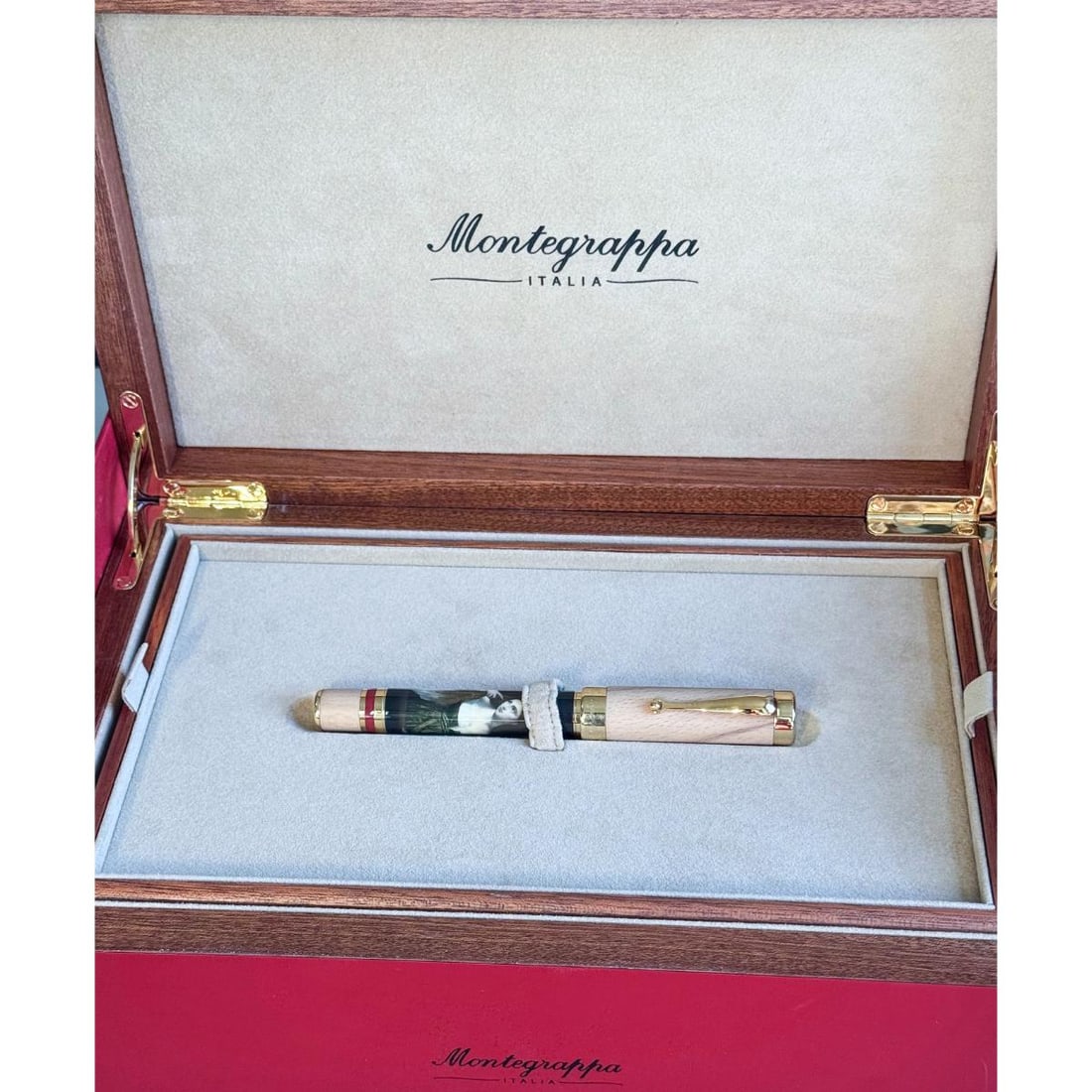 Montegrappa Titianvs Tiziano Gold Plated Sterling Silver Rollerball Pen (1 of 4)