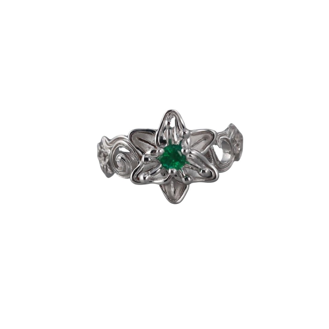 Carrera y Carrera Jasmin Emerald 18k Gold Flower Ring (1 of 4)