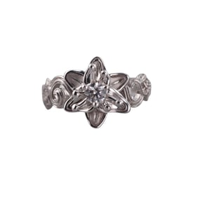 Carrera y Carrera Jasmine 18k Gold Diamond Flower Ring