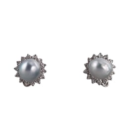 14k Gold Diamond Pearl Earrings