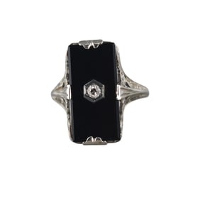 Art Deco 18k Gold Onyx Diamond Ring