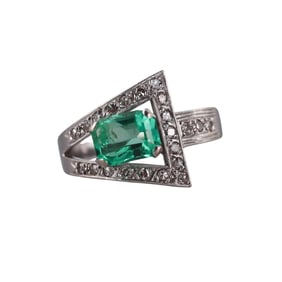 Platinum Emerald Diamond Ring