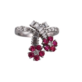 18k Gold Diamond Ruby Flower Ring