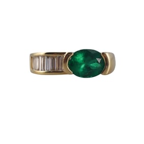 18k Gold Diamond Emerald Ring