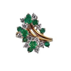 18k Gold Diamond Emerald Ring
