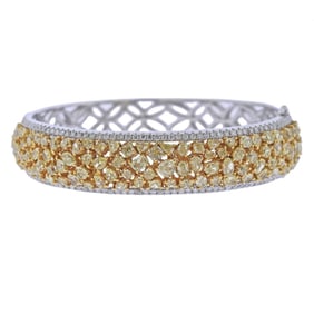 Hana 11.78 Carat Fancy Yellow White Diamond Gold Bangle Bracelet