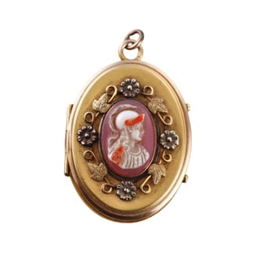 Antique Victorian 14k Gold Hardstone Cameo Locket Pendant