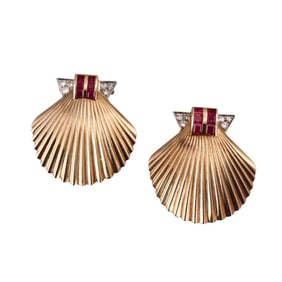 J. E. Caldwell Retro 14k Gold Diamond Ruby Shell Brooch Set