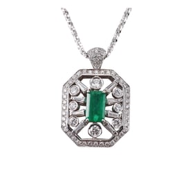 18k Gold Diamond Emerald Pendant Necklace