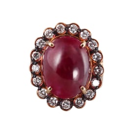 18k Gold 36ct Ruby Cabochon Diamond Cocktail Ring