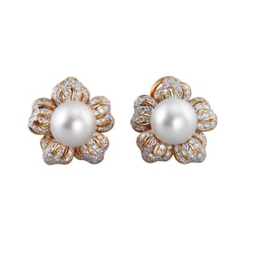 18k Gold South Sea Pearl Diamond Flower Earrings