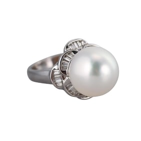 18k Gold South Sea Pearl Diamond Ring