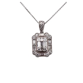 14k Gold Diamond Pendant Necklace