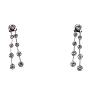 18k White Gold Diamond Drop Earrings