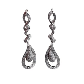 18k Gold Diamond Drop Earrings