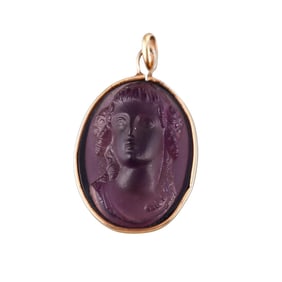 Italian 18k Gold Venetian Glass Cameo Pendant