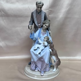 LLADRO A Grandparent's Joy Figurine 01006553
