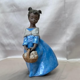 LLADRO A Farmyard Friend Figurine 12432