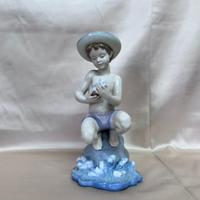 LLADRO By The Seashore Figurine 01006855