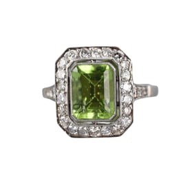 Platinum  2.71ct Peridot Diamond Ring